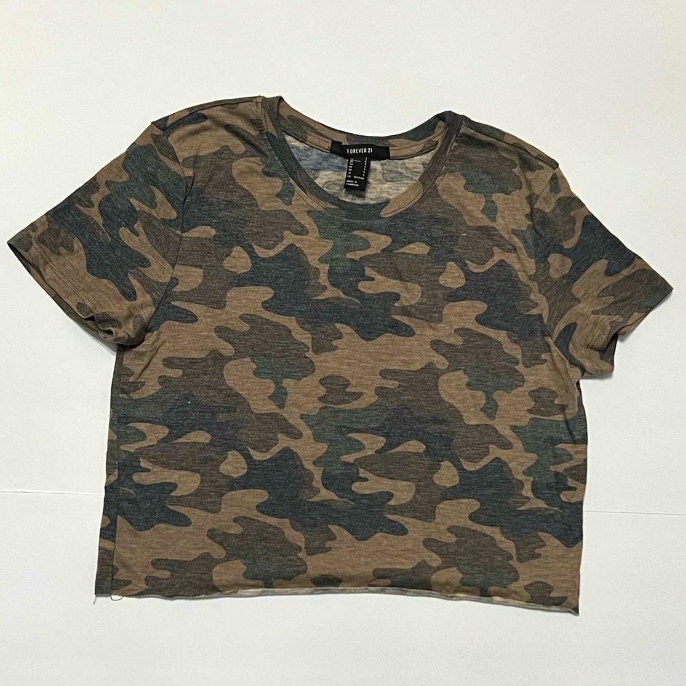 F21 Camouflage Crop Top